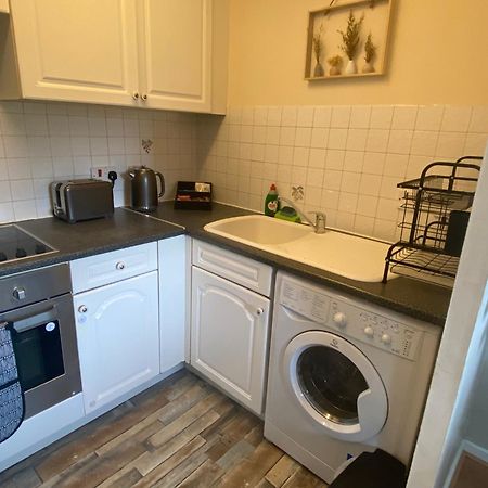 Lovely 2 Dbl Bed Apartment Near Heaton Park And North Manchester Hospital With Parking 外观 照片